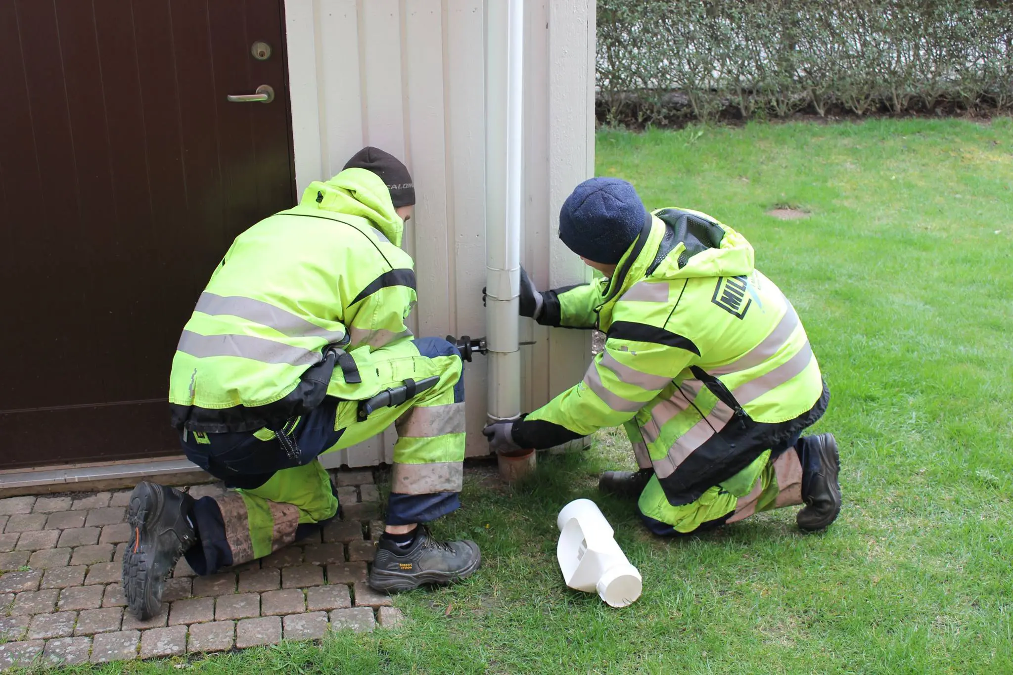 rensning_hängrännor rensning_hängrännor