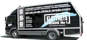 Sopkärlsbil som används för sopkärlstvätt